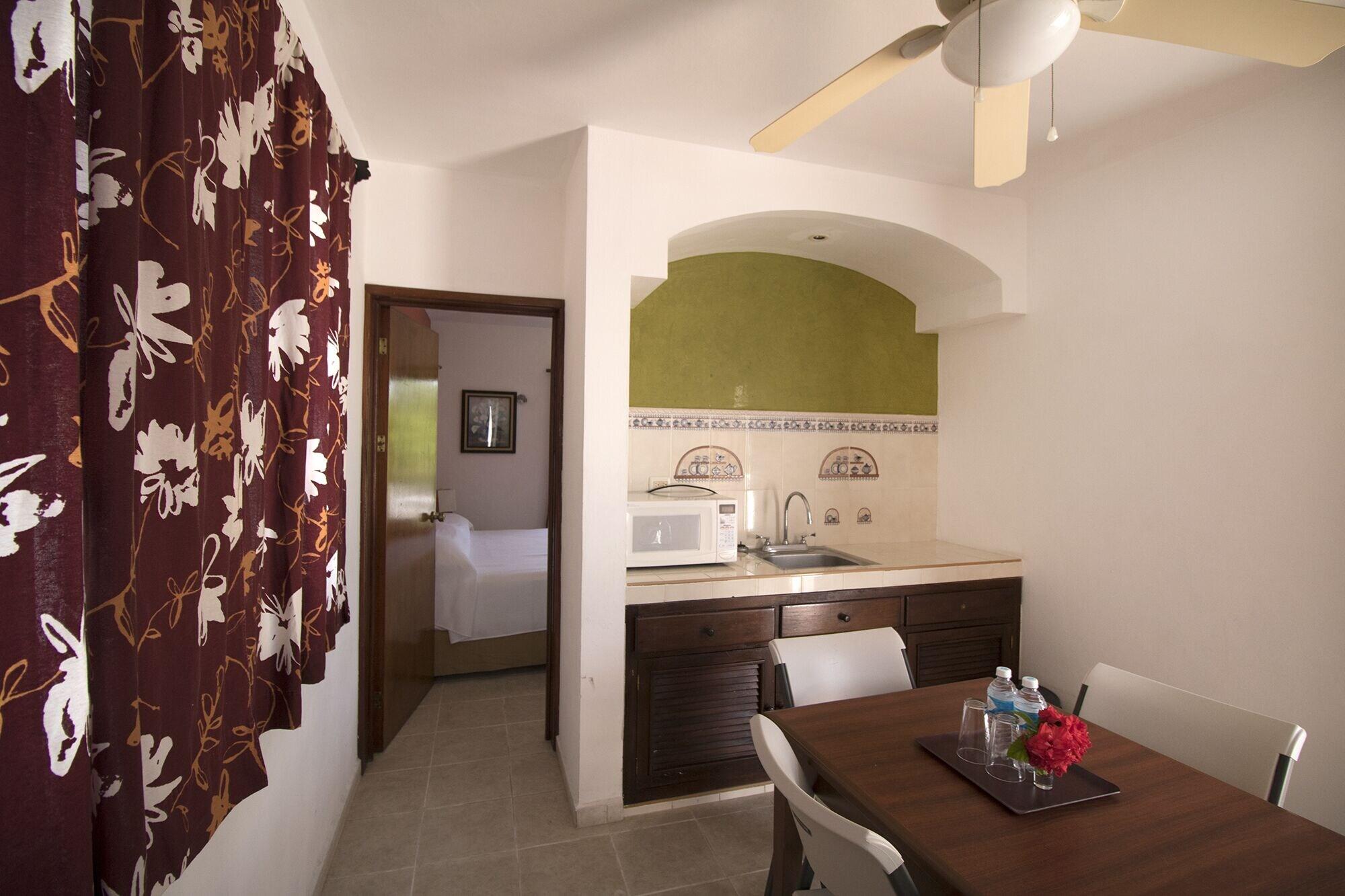 Chac Chi Hotel & Suites Исла Мухерес Екстериор снимка